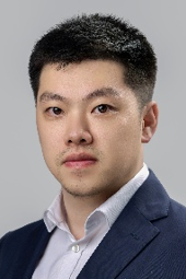 博士  王戎戎